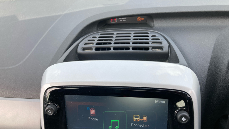 Toyota Aygo 1.0 VVT-i X-Play 5dr x-shift Petrol Hatchback